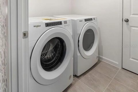 Купить виллу или дом в Киссимми, Флорида 5 комнат, 387.03м2, № 2125550 - фото 23