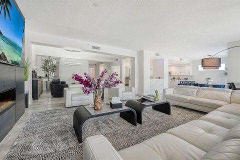 Condo in Palmetto, Florida, 3 bedrooms  № 1034559 - photo 23