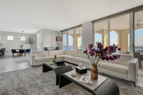 Condo in Palmetto, Florida, 3 bedrooms  № 1034559 - photo 19