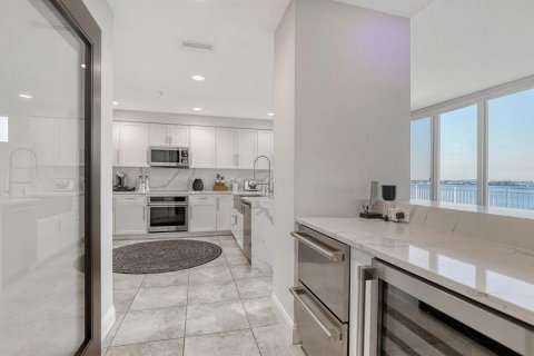 Condo in Palmetto, Florida, 3 bedrooms  № 1034559 - photo 26