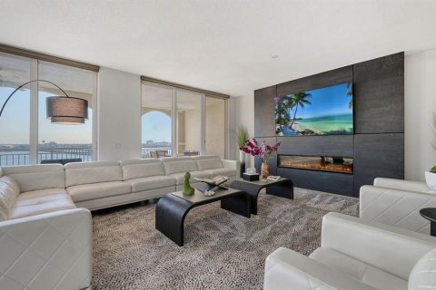 Condo in Palmetto, Florida, 3 bedrooms  № 1034559 - photo 21