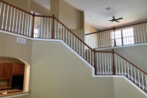 Casa en venta en Land O' Lakes, Florida, 6 dormitorios, 405.7 m2 № 2277470 - foto 30