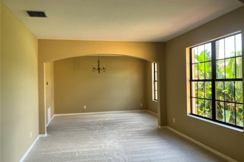 Casa en venta en Land O' Lakes, Florida, 6 dormitorios, 405.7 m2 № 2277470 - foto 17
