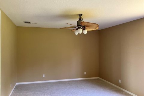 Casa en venta en Land O' Lakes, Florida, 6 dormitorios, 405.7 m2 № 2277470 - foto 19