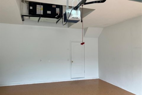 Casa en venta en Land O' Lakes, Florida, 6 dormitorios, 405.7 m2 № 2277470 - foto 7