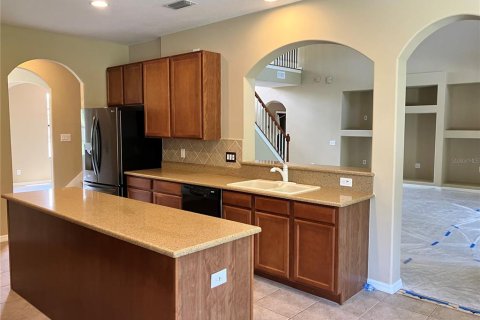 Casa en venta en Land O' Lakes, Florida, 6 dormitorios, 405.7 m2 № 2277470 - foto 21