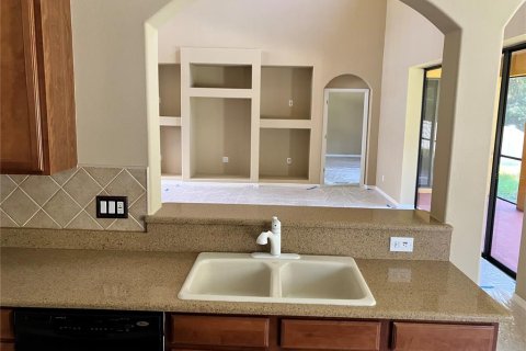 Casa en venta en Land O' Lakes, Florida, 6 dormitorios, 405.7 m2 № 2277470 - foto 23