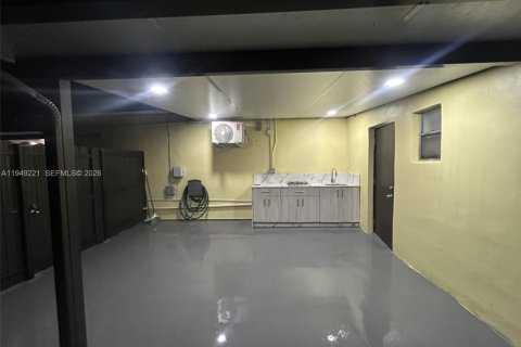 Снять в аренду коммерческую недвижимость в Майами-Гарденс, Флорида 1 спальня, 37.16м2, № 2004914 - фото 7
