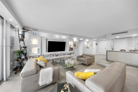 Condominio en alquiler en Bal Harbour, Florida, 2 dormitorios, 156.82 m2 № 1951282 - foto 7