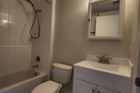 Condo in Davie, Florida, 2 bedrooms  № 1892710 - photo 13
