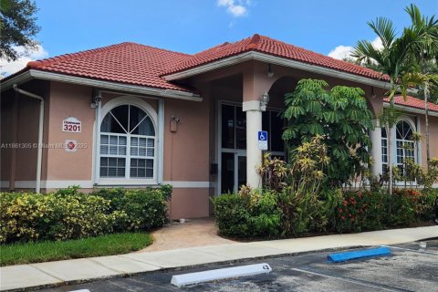 Condo in Davie, Florida, 2 bedrooms  № 1892710 - photo 20