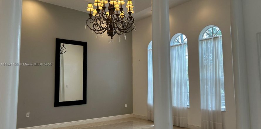 Villa ou maison à Homestead, Floride 4 chambres, 335.66 m2 № 1784075