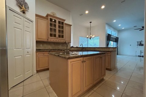 Villa ou maison à vendre à Homestead, Floride: 4 chambres, 335.66 m2 № 1784075 - photo 12