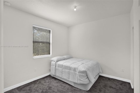 Casa en venta en Homestead, Florida, 5 dormitorios, 232.63 m2 № 1973571 - foto 30