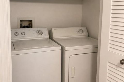 Condo in Orlando, Florida, 2 bedrooms  № 2093448 - photo 6