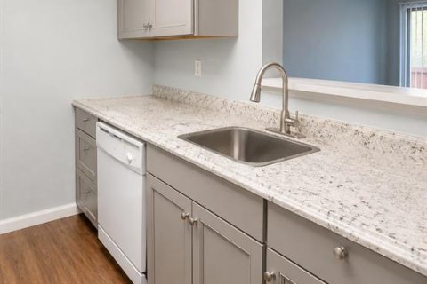 Condo in Orlando, Florida, 2 bedrooms  № 2093448 - photo 3