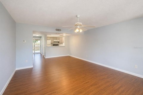 Condo in Orlando, Florida, 2 bedrooms  № 2093448 - photo 5