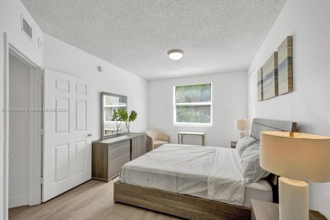 Condo in Sunny Isles Beach, Florida, 2 bedrooms  № 1875095 - photo 6