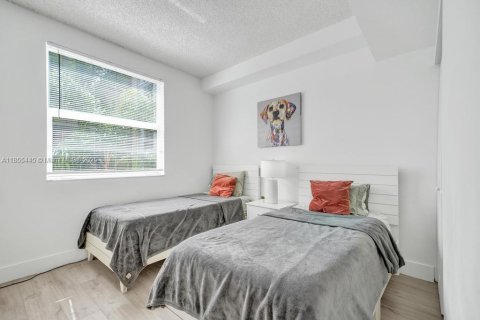 Condo in Sunny Isles Beach, Florida, 2 bedrooms  № 1875095 - photo 8