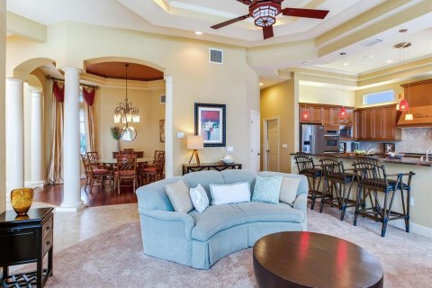 House in North Redington Beach, Florida 4 bedrooms, 384.8 sq.m. № 962756 - photo 22