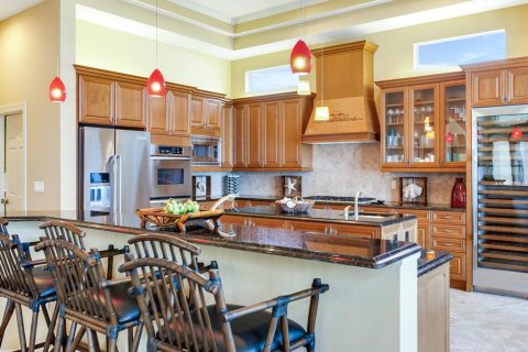 House in North Redington Beach, Florida 4 bedrooms, 384.8 sq.m. № 962756 - photo 24