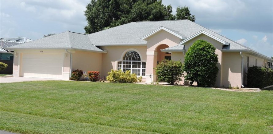 House in Rotonda, Florida 3 bedrooms, 233.65 sq.m. № 2266385