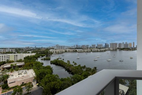 Copropriété à vendre à North Miami, Floride: 2 chambres, 167.97 m2 № 1604726 - photo 15
