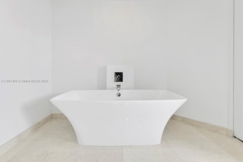Copropriété à vendre à North Miami, Floride: 2 chambres, 167.97 m2 № 1604726 - photo 24