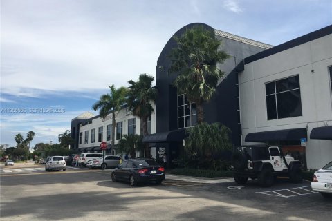Propiedad comercial en Miami, Florida № 2153417