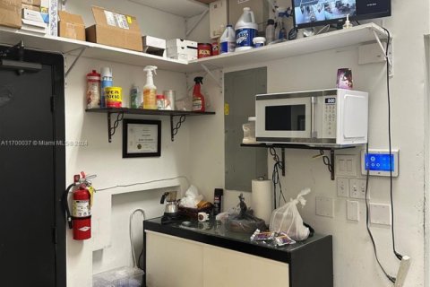 Immobilier commercial à vendre à Miami, Floride № 1952921 - photo 13
