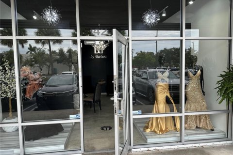 Immobilier commercial à vendre à Miami, Floride № 1952921 - photo 1