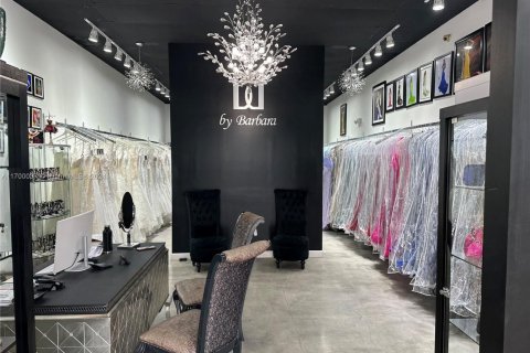 Immobilier commercial à vendre à Miami, Floride № 1952921 - photo 2