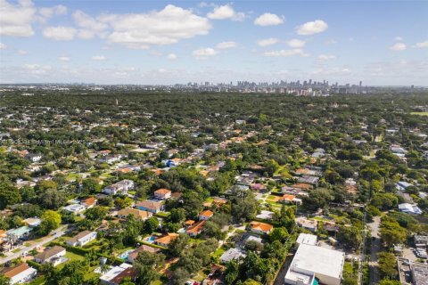 Купить виллу или дом в Майами, Флорида 3 спальни, 130.62м2, № 1957019 - фото 17