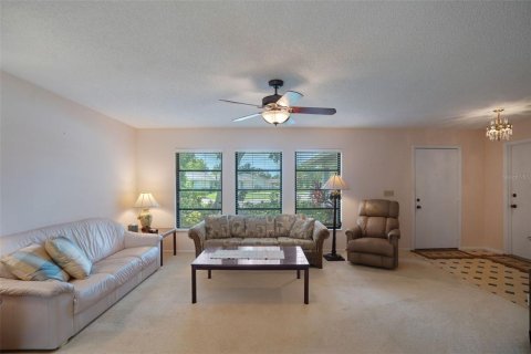 House in Sarasota, Florida 3 bedrooms, 169.27 sq.m. № 1917646 - photo 8