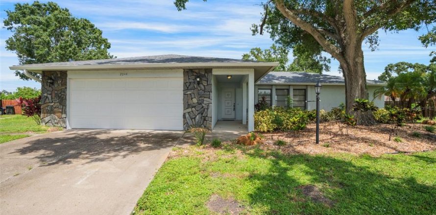 House in Sarasota, Florida 3 bedrooms, 169.27 sq.m. № 1917646