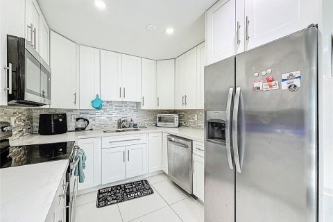 Villa ou maison à louer à Fort Lauderdale, Floride: 3 chambres, 131.18 m2 № 1886546 - photo 21