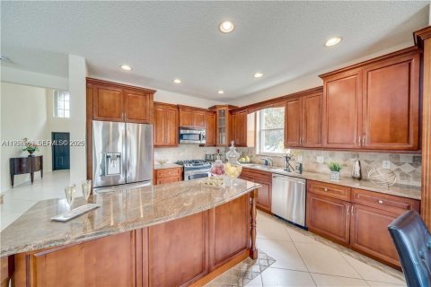 Casa en alquiler en Pembroke Pines, Florida, 4 dormitorios, 241.36 m2 № 2011254 - foto 7