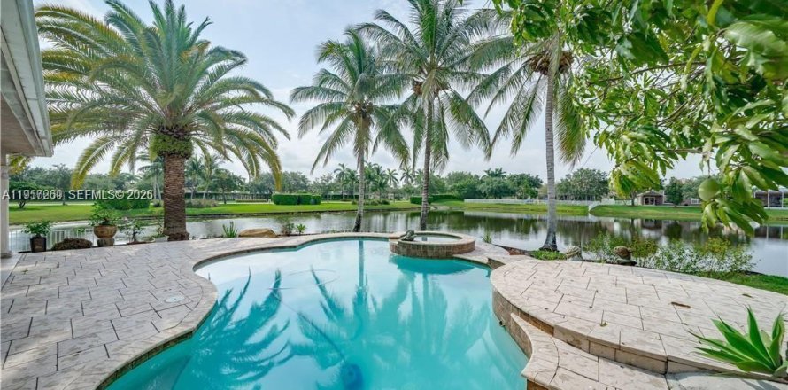Casa en Pembroke Pines, Florida 4 dormitorios, 241.36 m2 № 2011254