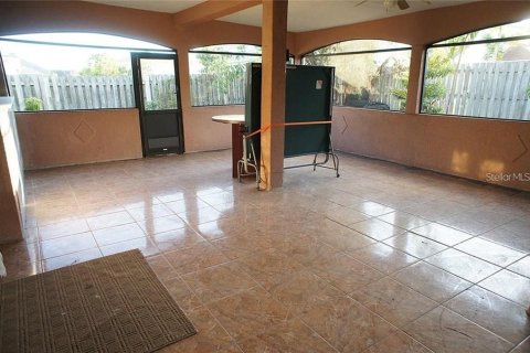 Villa ou maison à vendre à Orlando, Floride: 4 chambres, 310.48 m2 № 2111330 - photo 14