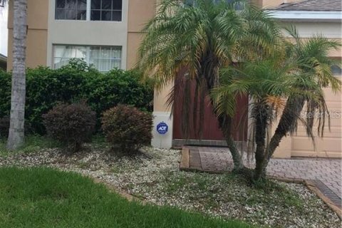 House in Orlando, Florida 4 bedrooms, 310.48 sq.m. № 2111330 - photo 18