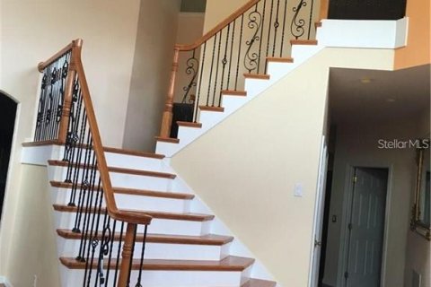 Villa ou maison à vendre à Orlando, Floride: 4 chambres, 310.48 m2 № 2111330 - photo 2