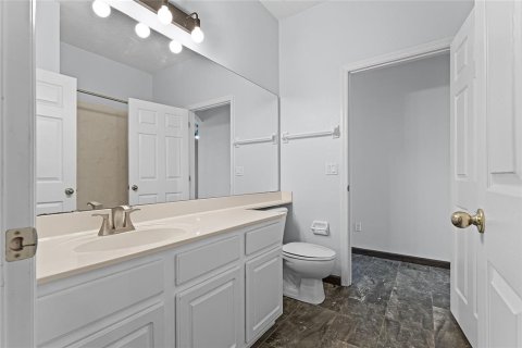 House in Orlando, Florida 4 bedrooms, 188.13 sq.m. № 1827954 - photo 14