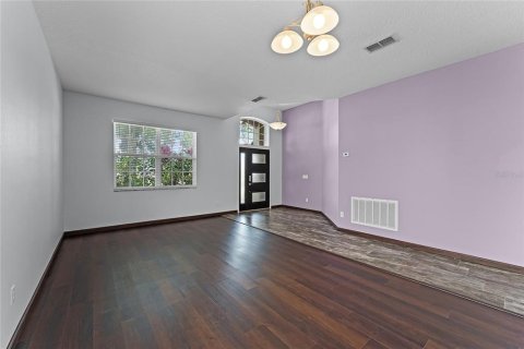 House in Orlando, Florida 4 bedrooms, 188.13 sq.m. № 1827954 - photo 3