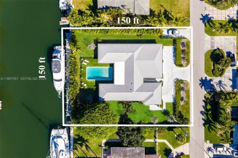 Villa ou maison à Hallandale Beach, Floride 3 chambres, 294.87 m2 № 2154032
