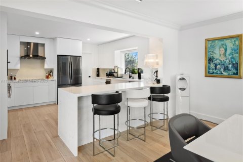 Villa ou maison à louer à Hallandale Beach, Floride: 3 chambres, 294.87 m2 № 2154032 - photo 18