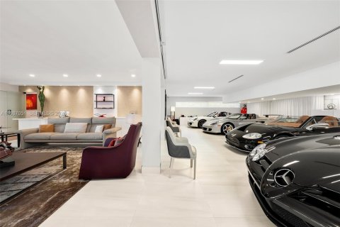 Villa ou maison à louer à Hallandale Beach, Floride: 3 chambres, 294.87 m2 № 2154032 - photo 22