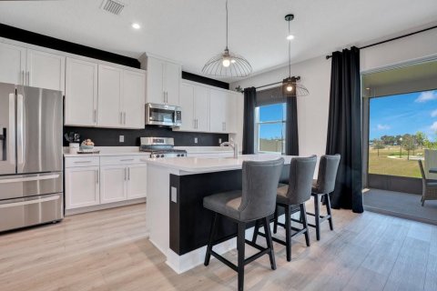 Villa ou maison à vendre à Apopka, Floride: 4 chambres, 266.82 m2 № 1877369 - photo 7
