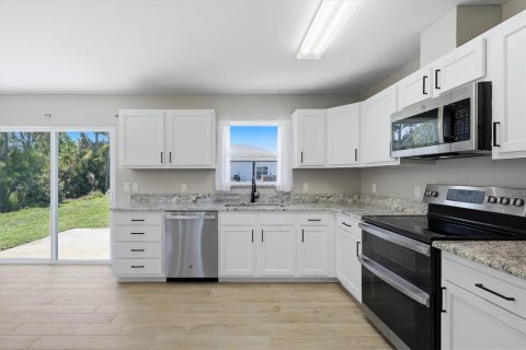 Villa ou maison à vendre à Englewood, Floride: 3 chambres, 103.31 m2 № 2275553 - photo 12