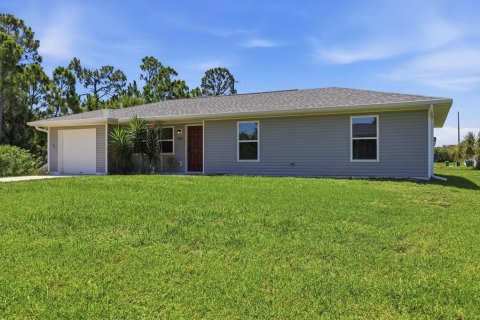 Villa ou maison à vendre à Englewood, Floride: 3 chambres, 103.31 m2 № 2275553 - photo 2