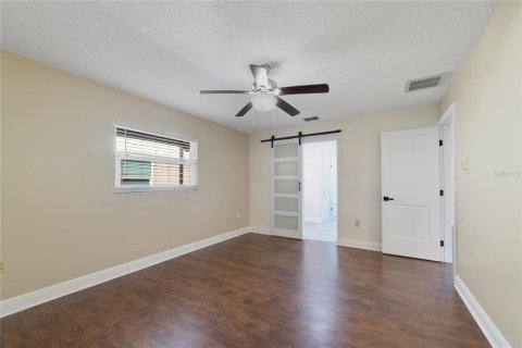 Villa ou maison à vendre à Orlando, Floride: 4 chambres, 231.79 m2 № 2415248 - photo 10